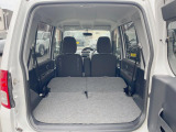 普段のお買い物や通勤、送迎等に十分な荷室スペースを確保しております。セカンドシートを倒すと、大きな荷物の積載も可能です♪