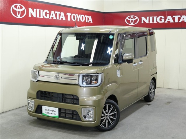 トヨタ ピクシスメガ 