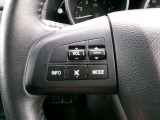ステアリングスイッチ。オーディオなどの操作が出来ます。
