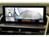 バックカメラが付いているので後方確認が非常にしやすいです。今や運転初心者も熟練者も必須装備!ついていて損はないですね♪
