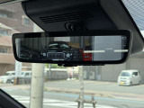 デジタルインナーミラー(後方の画像を映します。)