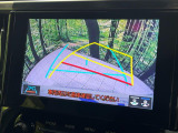 【バックカメラ】駐車時に後方がリアルタイム映像で確認できます。大型商業施設や立体駐車場での駐車時や、夜間のバック時に大活躍!運転スキルに関わらず、今や必須となった装備のひとつです!