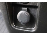 シガーソケットが付いているので、車から電源を取ることが出来ます!