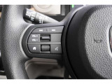 ステアリングスイッチ付きなので、運転中も安全に手元でオーディオの操作ができます!