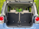 普段のお買い物や通勤、送迎等に十分な荷室スペースを確保しております。セカンドシートを倒すと、大きな荷物の積載も可能です♪