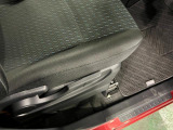 痛みの出やすい運転席シートの角、フロアマット、座面、ともに良好です