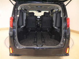 AC100V電源付きラゲッジスペース!ワンタッチで折りたためるサードシート!