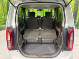 普段のお買い物や通勤、送迎等に十分な荷室スペースを確保しております。セカンドシートを倒すと、大きな荷物の積載も可能です♪