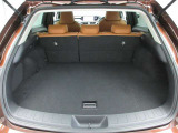 トランクルームも広々!多くの荷物を載せていただけます