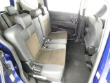 ゆとりある広々とした車内空間は、ドライブを始め買い物やレジャーなど、幅広く活躍します。一人でもみんなとでもお出かけを楽しみましょう!
