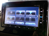 CD、DVD、Bluetooth、AM、FM、AUX、スマートフォン接続ができます。