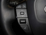 ステアリングスイッチでオーディオの操作・ハンズフリー通話ができます。