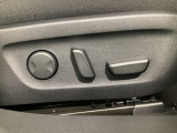 パワーシートを装備!体格や好みに応じたポジションをスムーズに調整できます。