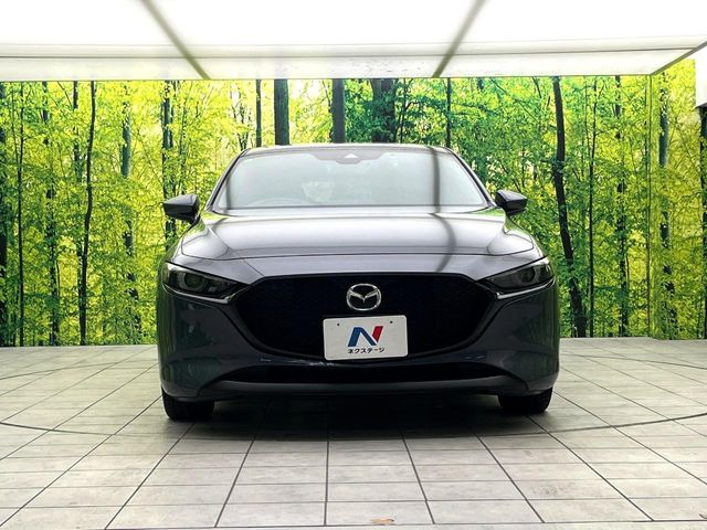 マツダ MAZDA3ファストバック 1.8 XD バーガンディ セレクション の
