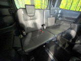 3列目シートはもちろん状態良好☆大人でもゆったりと座って頂けますので、大人数でのお出かけもラクラクです♪ご家族で、気の知れた仲間で、ドライブに行くのが楽しみですね♪