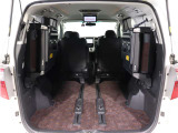 ミニバン最大級のスペース!ご家族、お友達とのキャンプやバーベキューほか、お仕事でも十分な容量が有ります!
