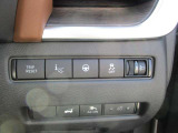 運転支援システムも充実しています。