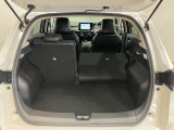【ラゲッジルーム】後席可倒式シートなので、荷物に合わせてシートアレンジが可能です!