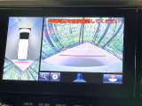 【パノラミックビューモニター】専用のカメラにより、上から見下ろしたような視点で360度クルマの周囲を確認することができます☆死角部分も確認しやすく、狭い場所での切り返しや駐車もスムーズに行えます。