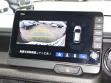 バックをするとき自動でリアの様子が映る『リアカメラ』付き! ナビ画面で確認しながらバックができますから安心ですね。でも、目視も大切ですよ!安全第一でお願いします!