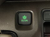 ★ECONスイッチ★ エコドライブを加速しよう!スイッチをONにすると、運転の仕方によるロスを抑え込み燃費をよくするようクルマが頑張ります(*^ー^*)燃費向上にチャレンジ♪