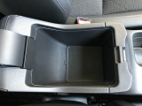 アームレスト付きセンターコンソールです!