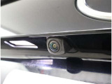 バックカメラが付いているので後方確認が非常にしやすいです。今や運転初心者も熟練者も必須装備!ついていて損はないですね♪