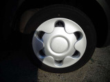 ホイールキャップも傷皆無で、タイヤ7部山以上あります♪
