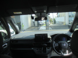 インパネ周りのお写真です。 視界が広く運転もしやすくなっております♪