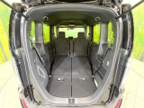 普段のお買い物や通勤、送迎等に十分な荷室スペースを確保しております。セカンドシートを倒すと、大きな荷物の積載も可能です♪