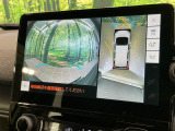 【パノラミックビューモニター】専用のカメラにより、上から見下ろしたような視点で360度クルマの周囲を確認することができます☆死角部分も確認しやすく、狭い場所での切り返しや駐車もスムーズに行えます。