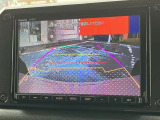 バックモニター付いて車庫入れも安心です。ナビの画面で映りますので、大変見やすいです。運転が苦手な方、初心者の方にも嬉しい機能です。