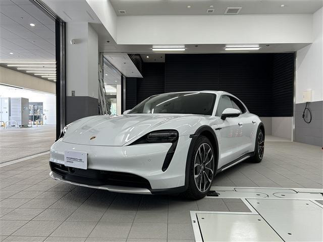 ポルシェ タイカンクロスツーリスモ 