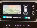 バックでの車庫入れも安心です! リアカメラが付いているバックモニター付のナビを装備しております。バンパーについているソナーや、操作線もついており距離感も画面から確認できます。
