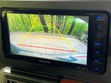 【バックカメラ】駐車時に後方がリアルタイム映像で確認できます。大型商業施設や立体駐車場での駐車時や、夜間のバック時に大活躍!運転スキルに関わらず、今や必須となった装備のひとつです!