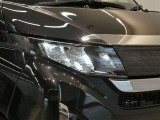 LEDヘッドライトです 消費電力も少なく寿命も長いのがLEDの特徴 HIDのような点灯のタイムラグもなくパッと明るくなるのも特徴のひとつです