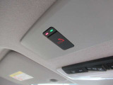 SOSコール搭載車です。スイッチによる任意起動とエアバッグが作動による自動起動で、緊急通報が可能です。(別途、有料申し込み)