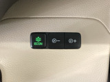 ★ECONスイッチ★ エコドライブを加速しよう!スイッチをONにすると、運転の仕方によるロスを抑え込み燃費をよくするようクルマが頑張ります(*^ー^*)燃費向上にチャレンジ♪