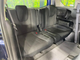 3列目シートはもちろん状態良好☆大人でもゆったりと座って頂けますので、大人数でのお出かけもラクラクです♪ご家族で、気の知れた仲間で、ドライブに行くのが楽しみですね♪