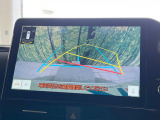【バックカメラ】駐車時に後方がリアルタイム映像で確認できます。大型商業施設や立体駐車場での駐車時や、夜間のバック時に大活躍!運転スキルに関わらず、今や必須となった装備のひとつです!