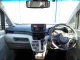 インパネ画像になります。車内は専門業者にて室内クリーニング施工済みなので、大変清潔です。