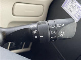 【オートライト(AUTO)】外の明るさをシステムが感知して、自動でヘッドライトが点灯します!ヘッドライトをつけ忘れを防ぐ便利機能です。