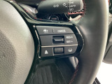 右側のステアリングスイッチはHondaセンシング系のスイッチの他にセレクターホイールを装備。スピードメーター内・マルチインフォメーション・ディスプレーの各表示が確認できます。