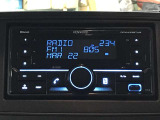 AM/FMラジオ&CDデッキはちょうど良い位置に配置されスイッチ類も大きいので操作し易いです☆