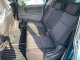 【二列目シート】家族でのお出かけにも安心!後部座席も広く、座り心地も良好です!