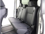 ゆとりある広々とした車内空間は、ドライブを始め買い物やレジャーなど、幅広く活躍します。一人でもみんなとでもお出かけを楽しみましょう!