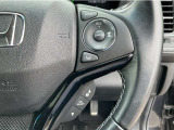 Hondaセンシングの機能のひとつ、アダプティブクルーズコントロール付!アクセルから足を離しても設定したスピードと前車との車間を保ち走行してくれます!車線維持もアシスト☆高速道路で疲労軽減ですね☆