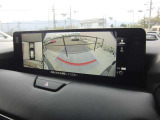 前後パーキングセンサーとガイド線付の360度カメラ!