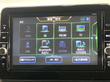 高性能で使いやすい日産純正ナビゲーションです。フルセグTVも鑑賞出来るしBluetooth機能付なのでお手持ちの携帯電話でハンドフリー通話も出来ます。