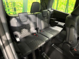 3列目シートはもちろん状態良好☆大人でもゆったりと座って頂けますので、大人数でのお出かけもラクラクです♪ご家族で、気の知れた仲間で、ドライブに行くのが楽しみですね♪